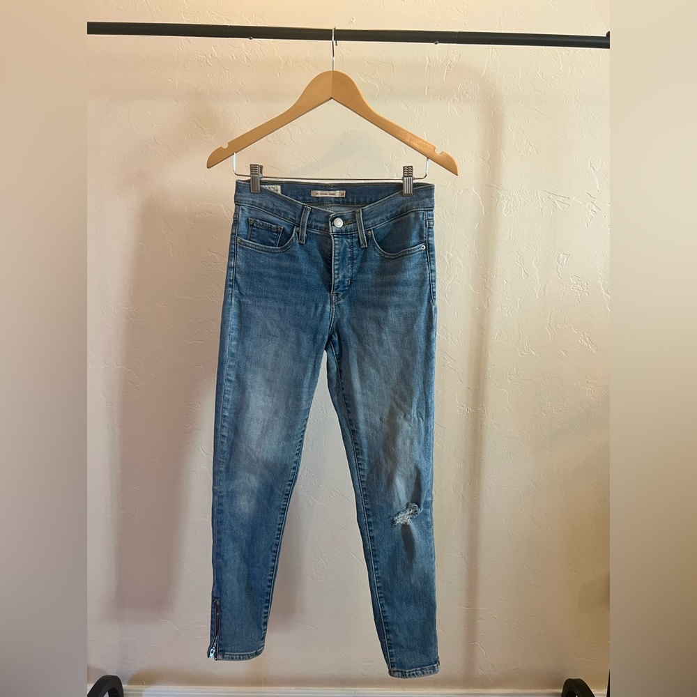 Levi's Premium Denim 311 Shaping Skinny Jeans Medium Wash Size 26